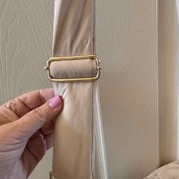 Quilted Cream Puffer Double Snap Purse Crossbody Bag Gold Trim Inside Pockets - Picture 5 of 9